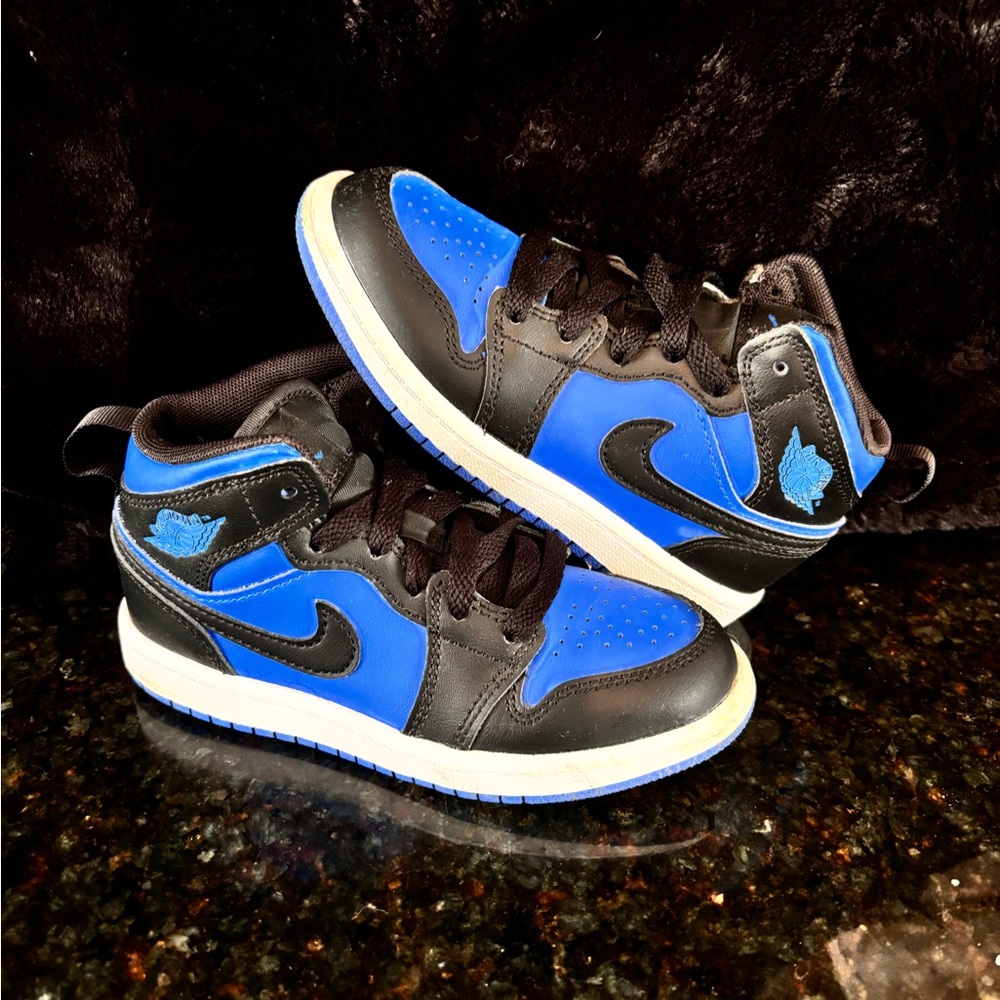 Nike Court Borough Mid Sneaker - Kids' size 11C maybe worn twice - blue & black